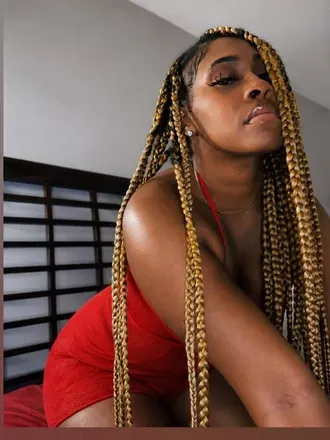 OnlyFans account  foreignthaababyy header 2