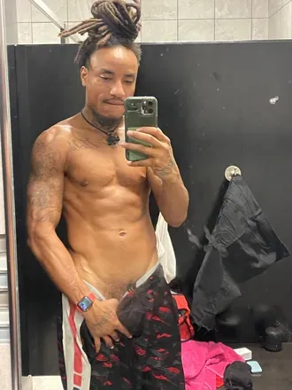 OnlyFans account  drose7 header 2