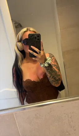 OnlyFans cuenta skyepusb header 2