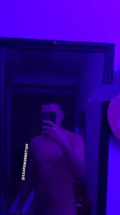 OnlyFans of powurbottum