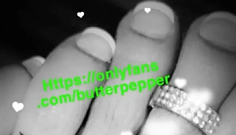 OnlyFans cuenta butterpepper header 2