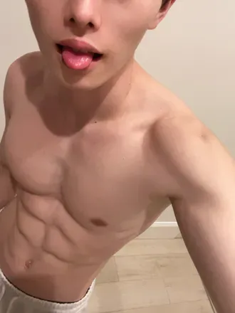 OnlyFans cuenta yu.4yu.4 avatar 1
