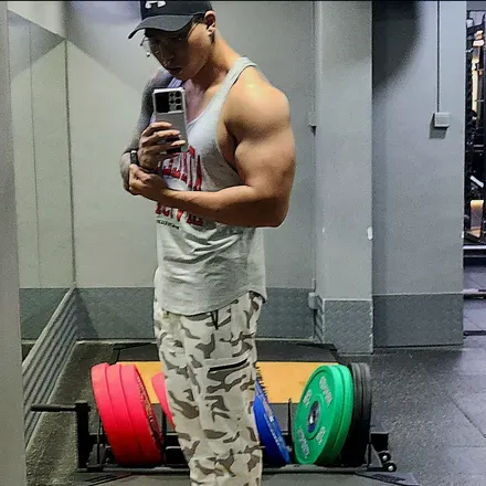 OnlyFans cuenta yunggin216 avatar 1