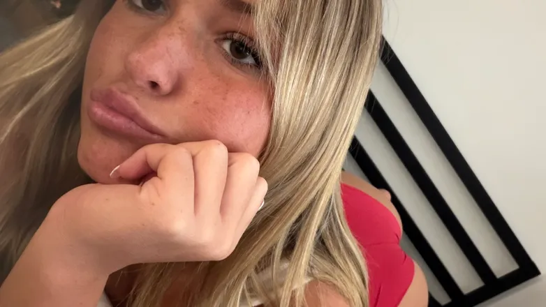 OnlyFans cuenta itsallii header 2