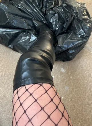 OnlyFans cuenta trashmistress header 2