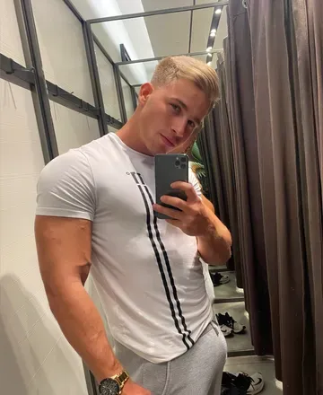 OnlyFans cuenta noahcavill avatar 1