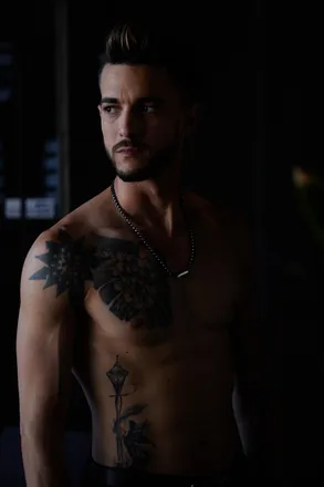 OnlyFans account  alejandro_c_violin header 2