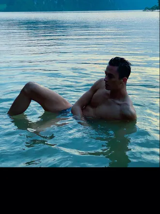 OnlyFans cuenta mattkozlowsky header 2
