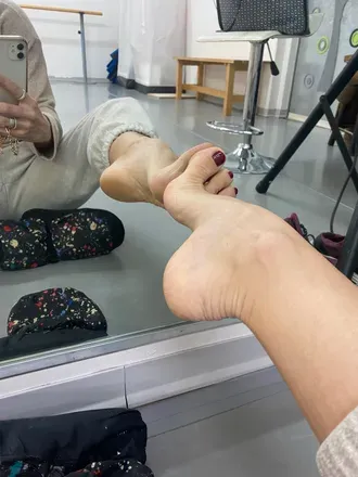 OnlyFans account  ballerinafeetveronica avatar 1