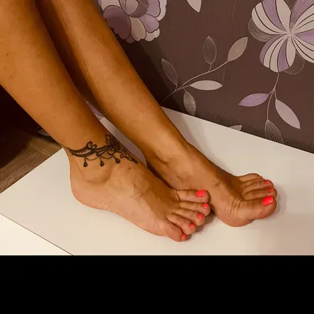 OnlyFans cuenta caragold header 2