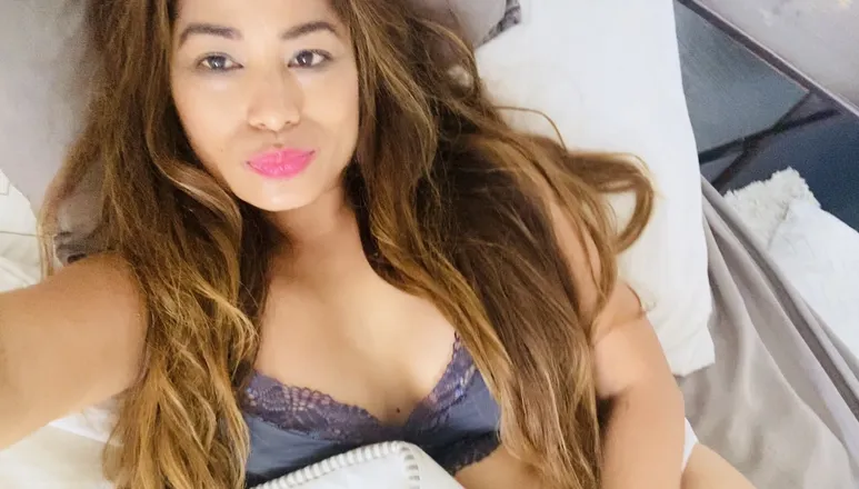 OnlyFans cuenta mariamarcell header 2