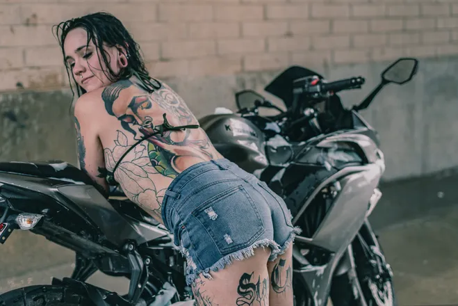 OnlyFans cuenta blue.tattoos header 2