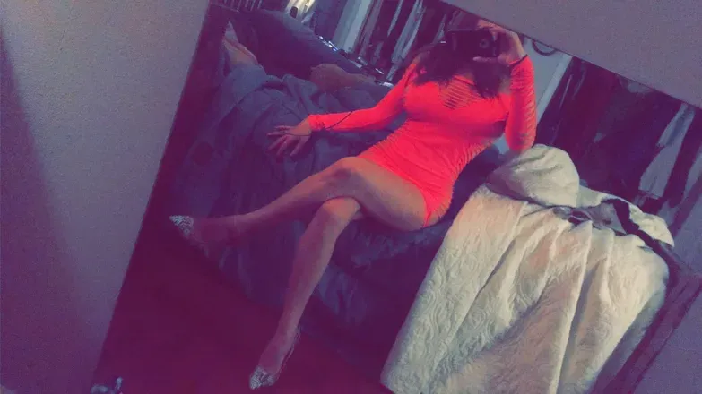 OnlyFans cuenta auntieliv header 2