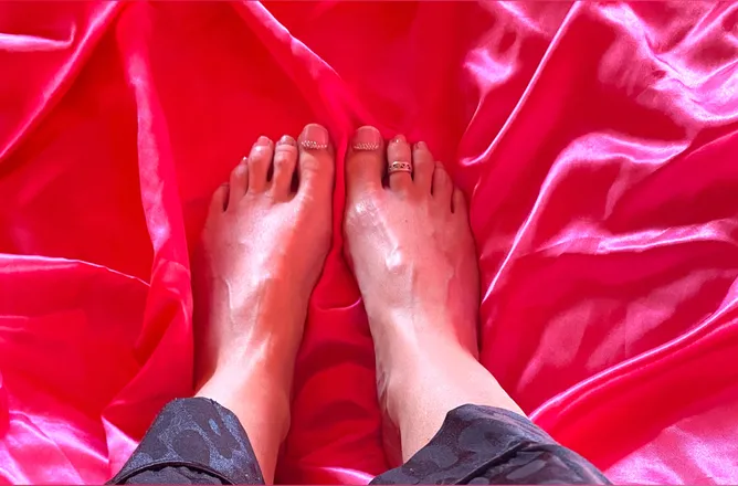 OnlyFans cuenta feet_mischief header 2
