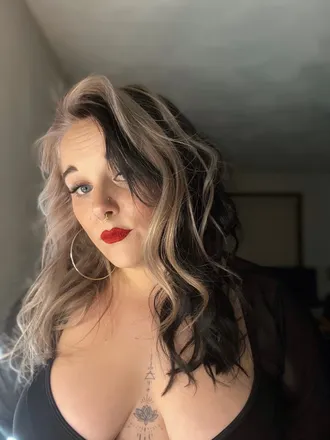 OnlyFans account  bonnieblue999 header 2