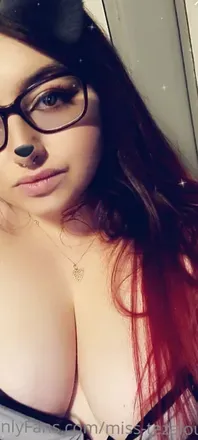 OnlyFans account  miss-tezalou header 2