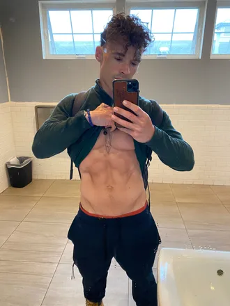 OnlyFans of apollovxp