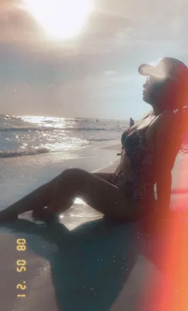 OnlyFans cuenta mollyredbin header 2