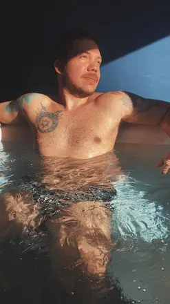 OnlyFans account  lusca94 avatar 1