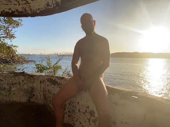 OnlyFans cuenta hotwife_666 header 2