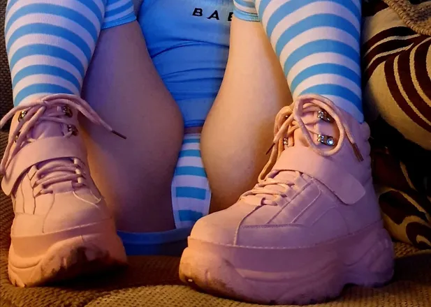 OnlyFans cuenta tinybabyharu header 2
