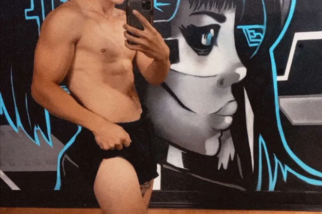 OnlyFans cuenta triceptown header 2