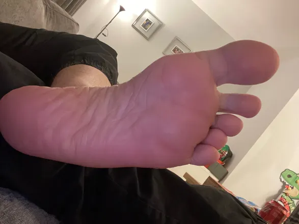 OnlyFans cuenta enzosmalefeet header 2
