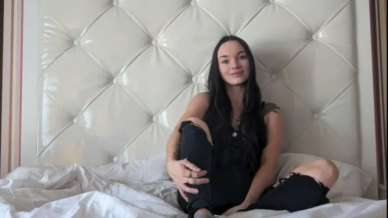 OnlyFans cuenta coraline.jade header 2