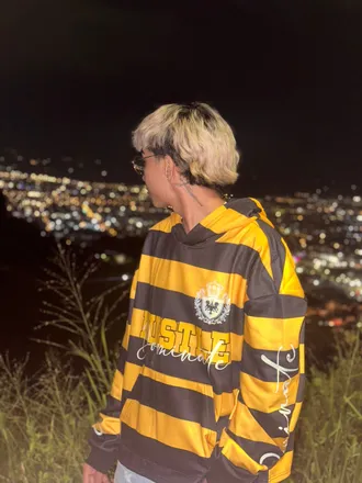 OnlyFans account  alejoalejojejeje header 2