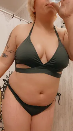 OnlyFans account  weelilswitch header 2