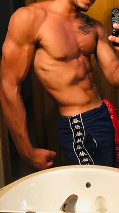 OnlyFans cuenta mc.lovinng header 2