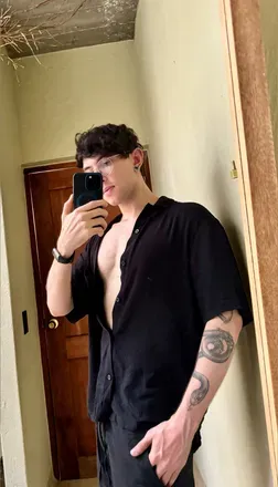OnlyFans account  lkmbxz avatar 1