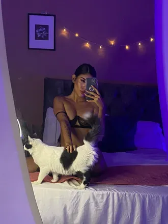OnlyFans cuenta lillucia header 2