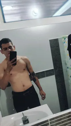 OnlyFans account  puentes99 avatar 1