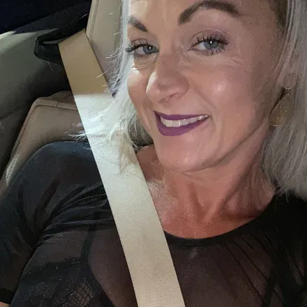 OnlyFans account  reallvhousewife avatar 1