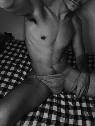 OnlyFans account  dk.cr header 2