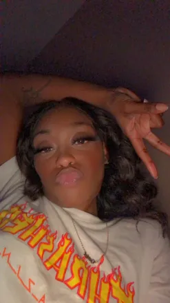OnlyFans account  honeyisgood4you header 2