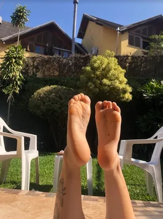 OnlyFans cuenta lilinefeet header 2
