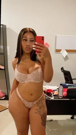 OnlyFans cuenta thickasslenoxxx avatar 1