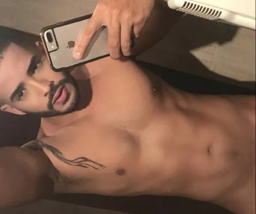 OnlyFans cuenta colombianguy69 header 2