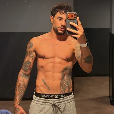OnlyFans of robisramiresfree