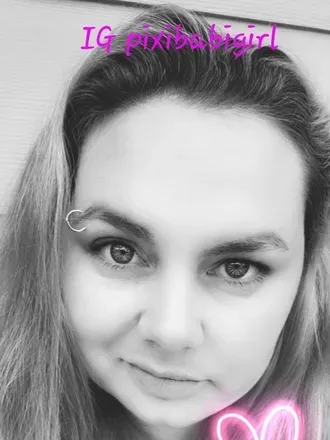 OnlyFans account  pixibabigirl143 avatar 1