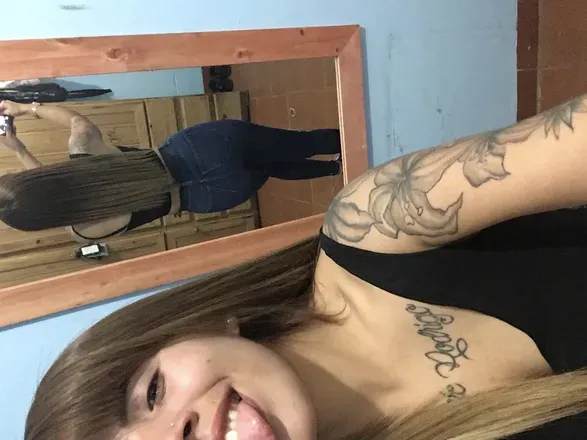 OnlyFans cuenta abi_of header 2