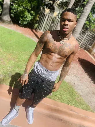 OnlyFans cuenta shunwheeler24 avatar 1
