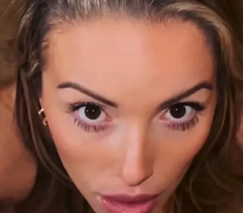 OnlyFans account  itskourtneywithakay header 2
