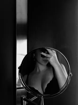 OnlyFans cuenta pausam00 header 2