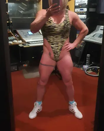 OnlyFans cuenta crossdressboy2 header 2