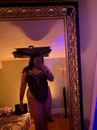 OnlyFans cuenta phoebeeeee13 avatar 1
