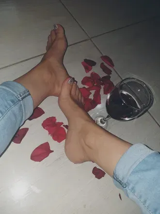 OnlyFans cuenta soycaperucitaroja avatar 1