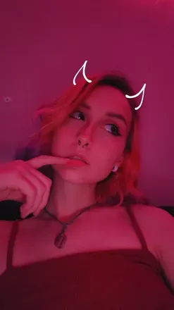OnlyFans cuenta lilacmoonflower avatar 1